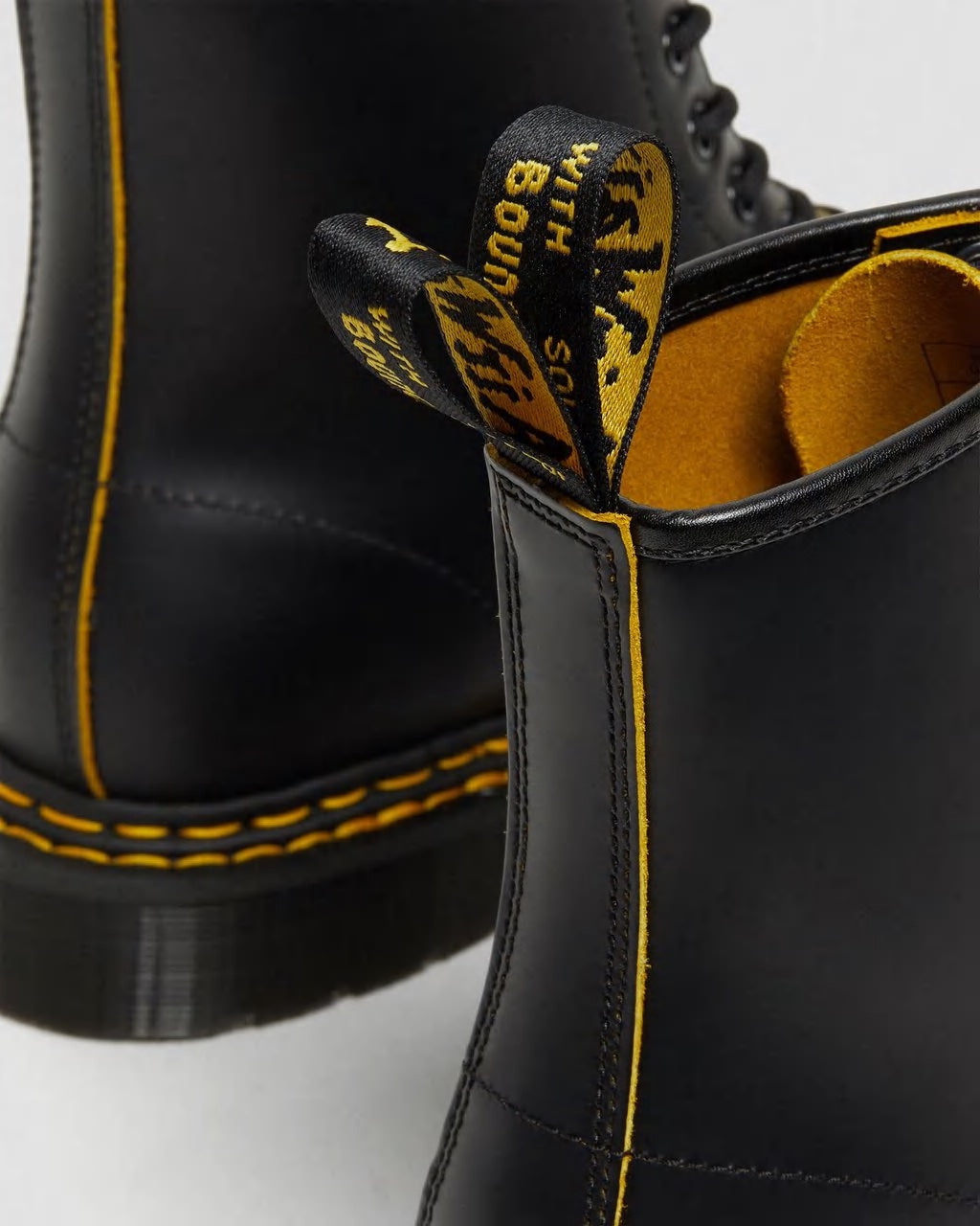 Dr. Martens - 1460 Black+Yellow