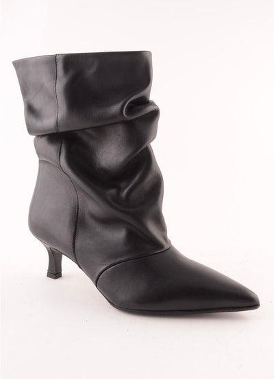 DIVINE FOLLIE STIVALE BASSO PELLE NERO