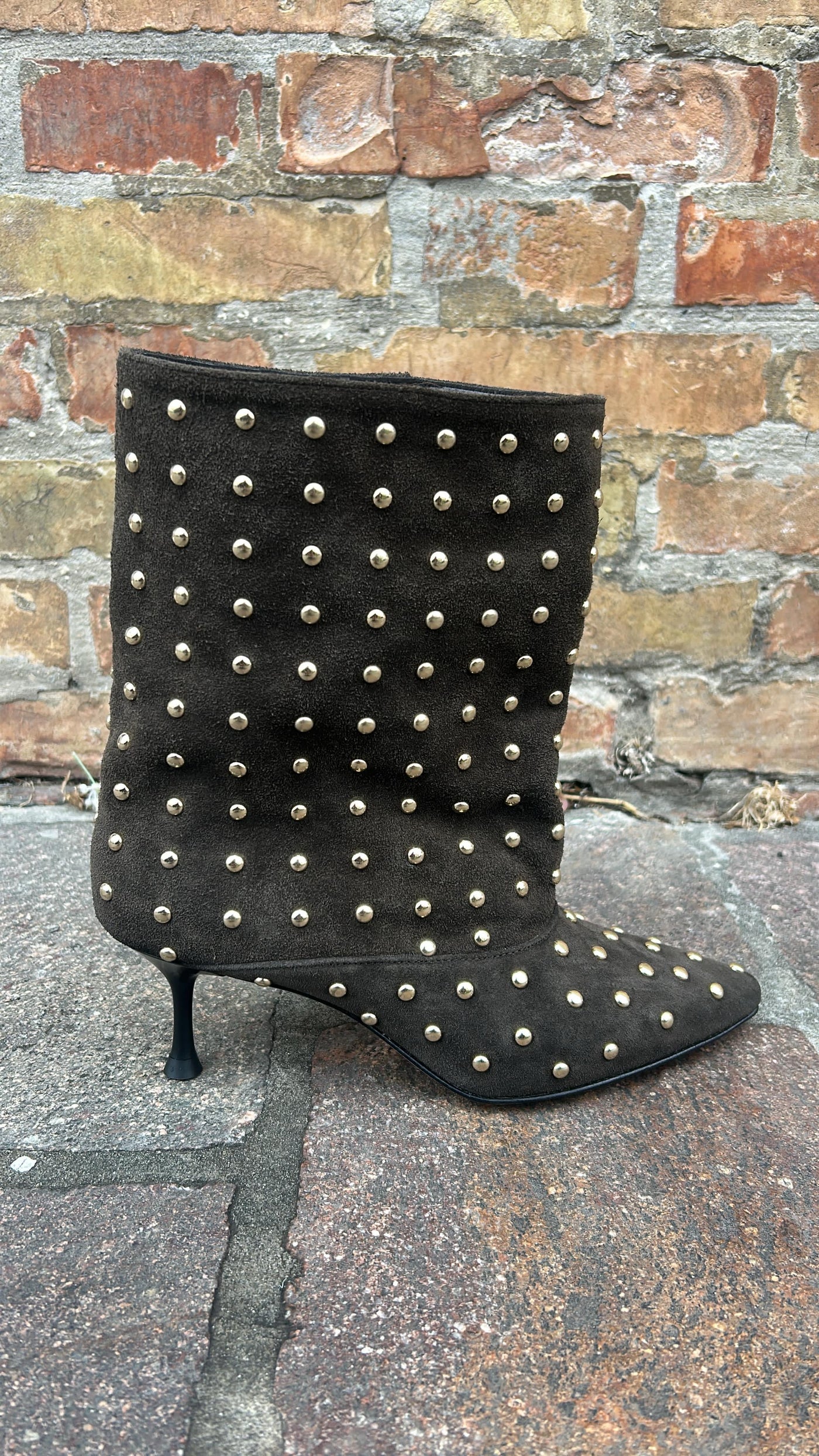 DIVINE FOLLIE STIVALE GAMBA LARGA BORCHIE MORO