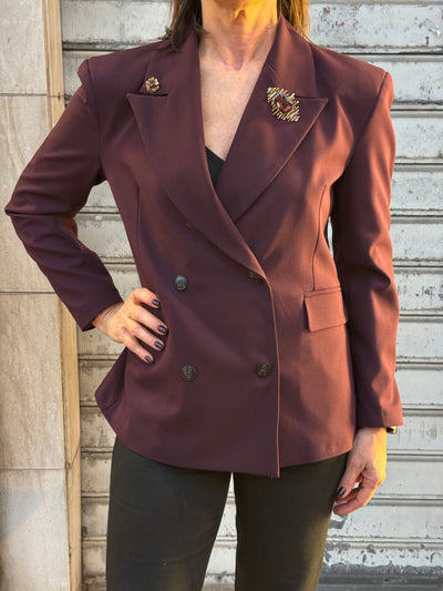 TENSIONE IN GIACCA VINO