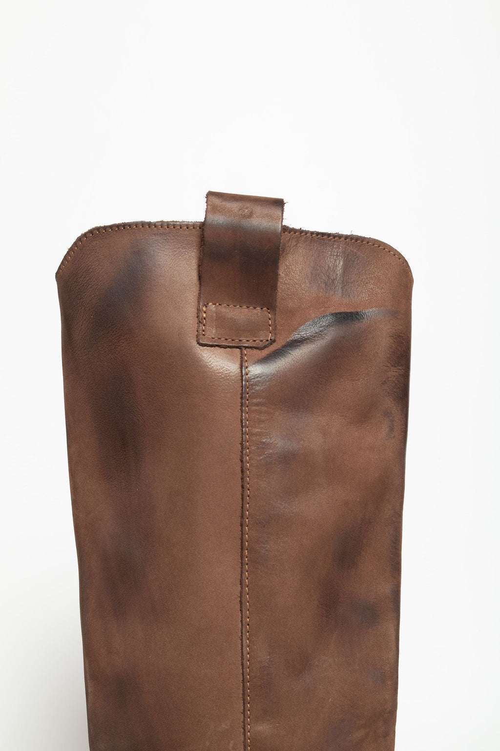 DIVINE FOLLIE BIKER NABUK MORO CON FIBBIA