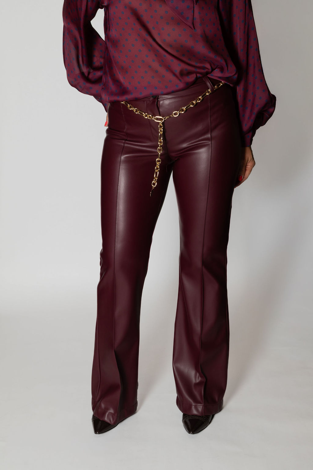 TENSIONE IN PANTALONE BORDEAUX