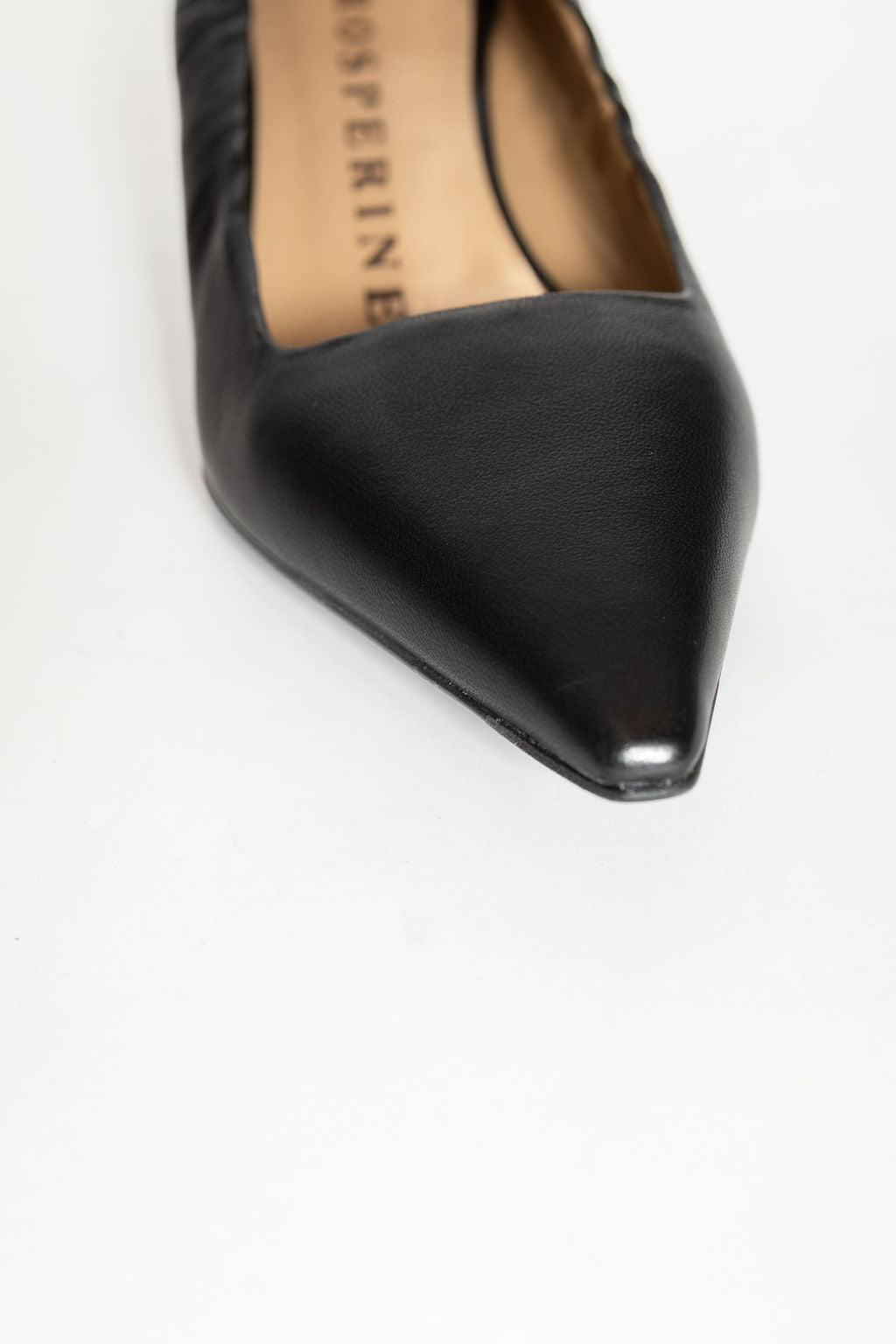 PROSPERINE Décolleté in pelle con tallone elasticizzato NERA BASSA