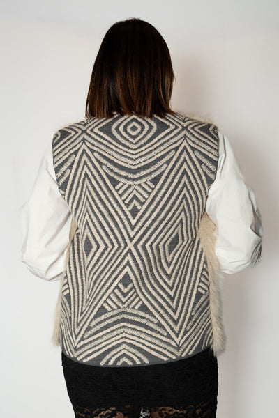 TENSIONE IN SMANICATO GILET ETNICO GREEN