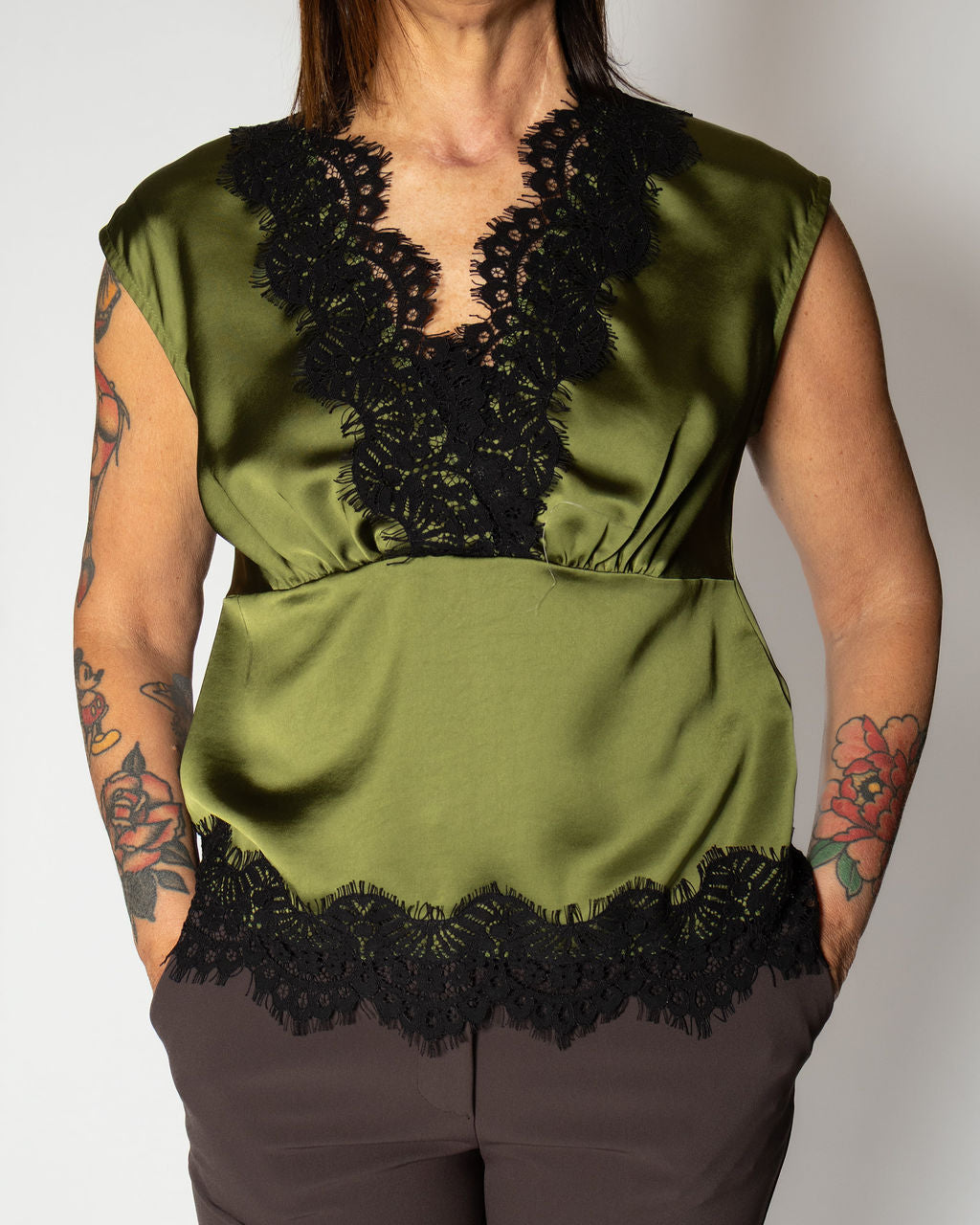 TENSIONE IN TOP VERDE CON PIZZO
