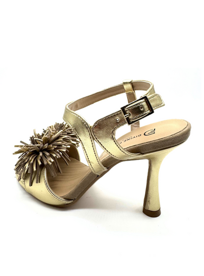 Divine Follie - Sandalo con pon pon oro e taupe
