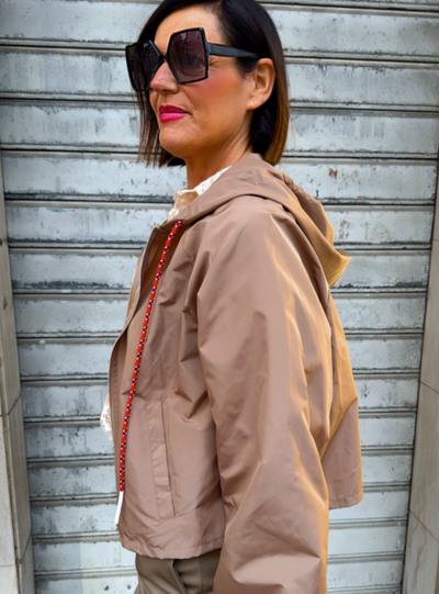 Tensione in - Kway nocciola